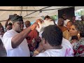 Watch as King Osupa dishes out Old school songs, as Osupa old-time fan rain Money on OBA ORIN
