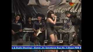 Dangdut Hot Amel Avanza - Pria Idaman