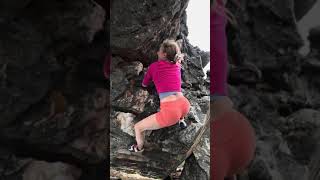 Fragile Steps V12/8A+: Michaela Kiersch