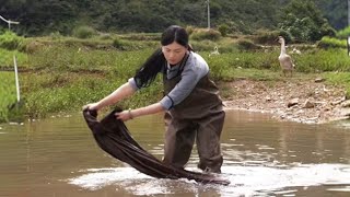 A talented woman from the folk personally crafts precious silk | 民间才女亲手制作香云纱，传承千年的非遗技艺！【李意纯】