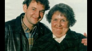 Keeping Mum - Series 1 - Episode 7  (  The Oysters  )   Thu, May 29, 1997