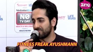 Ayushmann Mermerizes With His Singing At Health Event!
