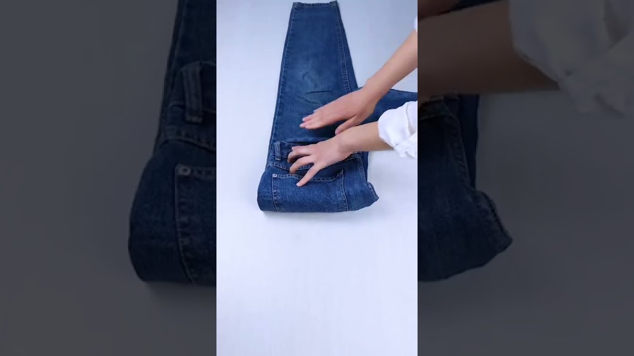 Cara Melipat Celana Jeans Agar Muat Di Lemari #diy #shorts - YouTube