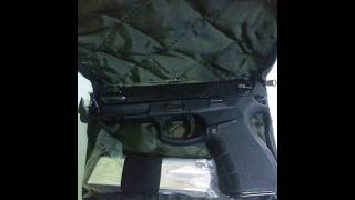 #x202b;مسدس كولمبي بونتيرا انفجر من ثاني اطلاقة#x202c;lrm;