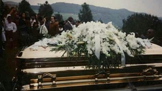 The Funeral Of Eric (Eazy-E) Wright (1995)