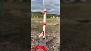 Launching the Estes Kerbal Space Rocket! #modelrockets #estes #ksp #rocket #kerbalspaceprogram