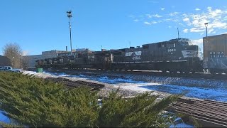 A Increasingly Rare NS Dash-9 Trails On The NPAH-20