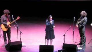 Natalie Merchant - Calico Pie - Talks about, reads and sings Edward Lear