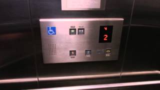 HAPPY ELEVATOR ! 北八王子駅自由通路フジテック製エレベーター FUJITEC Hydraulic Lift/Elevator Tokyo Japan