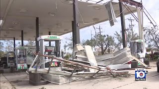 Damage extensive as Gulf Coast residents survey aftermath of Hurricane Ian