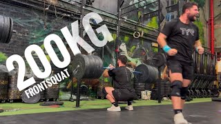 200kg FRONT SQUAT