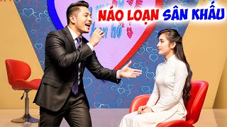 Chàng trai TRANH LÀM MC với MC Quyền Linh, GÂY NÁO LOẠN SÂN KHẤU tặng nhẫn cho cô gái DÁNG XINH ĐẸP