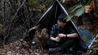 One night in a deep forest overlooking the lake [ Backpacking / Bivy Sack / Solo Camping ]