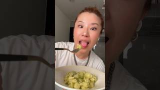 🥑 酪梨青醬義大利麵 Avocado Pesto Pasta