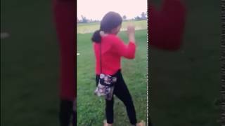 ស្រីស្អាតរាំបែកស្លុយ - Khmer girl Dance style