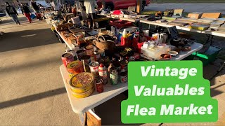 Picking Antiques in Jacksonville FL Flea Market