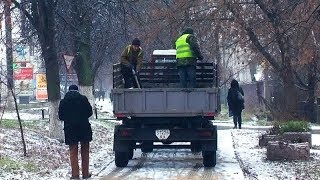 Перша ожеледиця у Борисполі: чи впоралися комунальники з випробуванням?