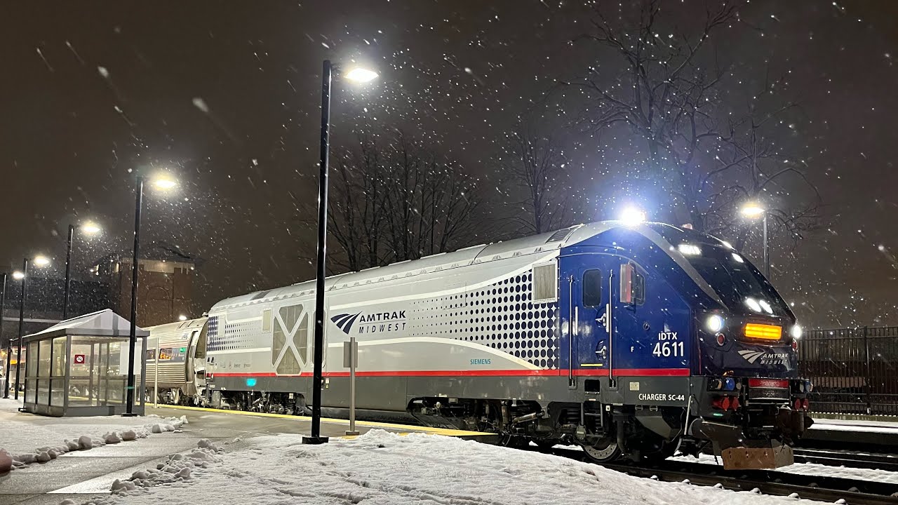 Amtrak Wolverine #355 Departing Dearborn Station To Chicago (1/22/23 ...