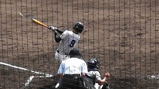 嘉数尊 選手(興南2年)　先制タイムリー！　第66回沖縄県高校野球秋季大会 決勝　興南vs美来工科　H28.10.8　コザしんきんスタジアム