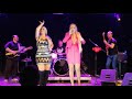 La Húngara y Lauri - La niña bonita (En directo)