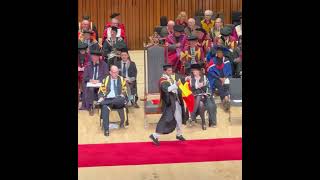 Indian Student Unfurls #Karnataka flag during gradution in #London. #ARW #kannada #kannadiga