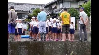 徳大留学生と久米小５年生の田植え交流会 2016-06-08