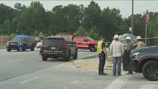 Investigation underway after crash, deadly shooting near Mall Parkway in DeKalb County