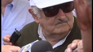 Declaraciones de Mujica a la prensa en Tacuarembó.