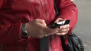 EU set to unveil new rules on roaming