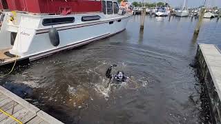 Duiken bij jachthaven Waterkant in Dinteloord naar kar