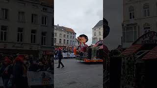 Bijzondere Plopsaland Wagen tijdens Aalst Carnaval