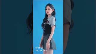 SNH48 GROUP年度青春盛典 SNH48-王奕 满屏都是腿！！