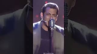 Salman Khan Sings Jag Ghoomeya - Live Performance