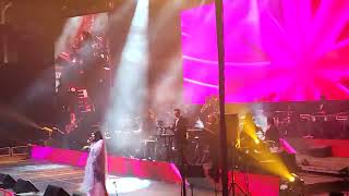 Ek Do Teen song  | Alka Yagnik Live Concert 2022 in Texas America, Madhuri Dixit