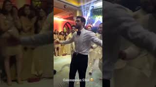 Alanna Pandey's husband dancing to a retro Bollywood song for his darling bride