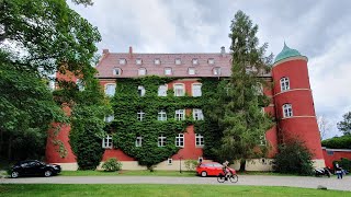 The Castle Hotel: Hotel Schloss Spyker, Rügen, Germany