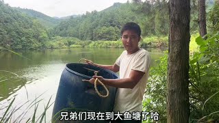 The young man drained the fish pond and raised 200 turtle for 5 months to see how much money he los