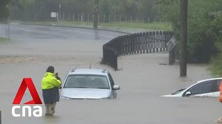 Thousands to evacuate around Sydney as heavy rains cause flash floods