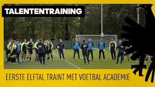 TALENTENTRAINING | Eerste elftal traint samen met Voetbal Academie ⚽️