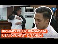 Momen Richard Peluk Ronny Usai JPU Bacakan Tuntutan