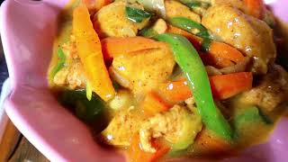 How to make coconut curry sauce with irish potatoes