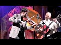 Andrew Bird  🎻 Pulaski at Night & Auld Lang Syne  🎻 Encore Wednesday 12/14/22  Gezelligheid Chicago
