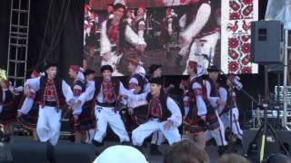 Barvinok (Барвінок) dancers of Mississauga @ 15th. Toronto Ukrainian Festival 2011