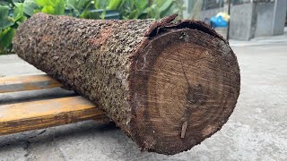 Share The Technique Of Skillfully Woodworking. Step By Step Building A Table From A Dry Tree Trunk.