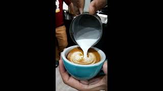 เพิ่มskill กับคอร์สเรียน Basic Latte Art Desing by Booster Coffee Education