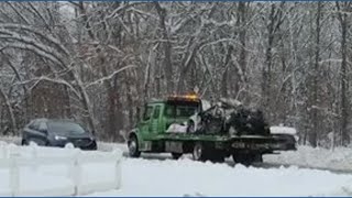 Muskegon County crash leaves woman, child dead