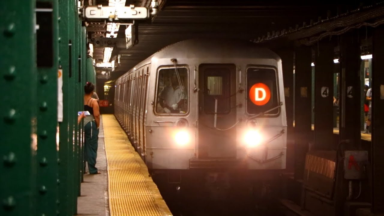 MTA New York City Subway : Brooklyn, Bronx & Harlem Bound R68 & R68A B ...