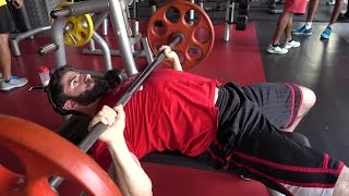 Bench press tutorial || الطريقة الصحيحة لأداء تمرين الصدر (بنش برس)