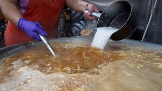 Popular! Various traditional food in the market - Taiwanese street food