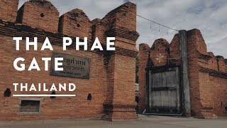 THA PHAE GATE CHIANG MAI OLD CITY  | Thailand Travel Vlog 041, 2017